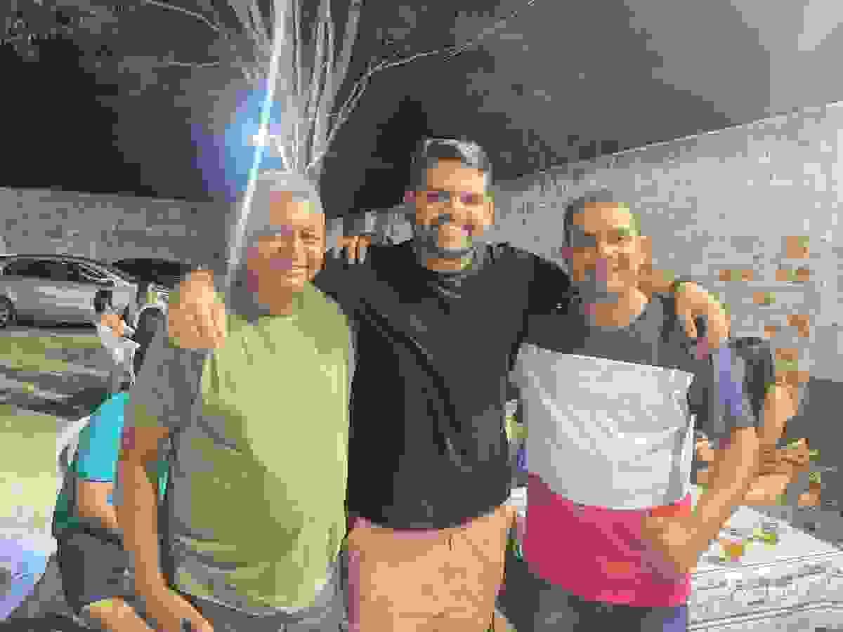 Pedro Henrique com Luan felipe, e Seu Jorge.  